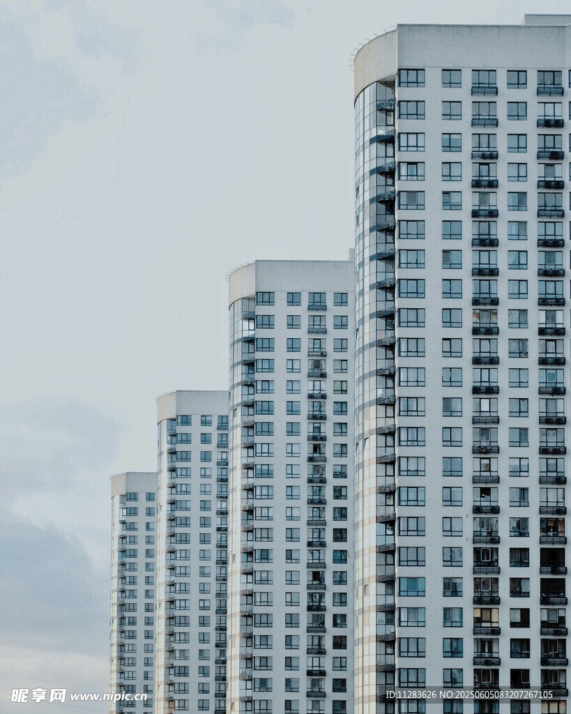 现代高层住宅楼景观