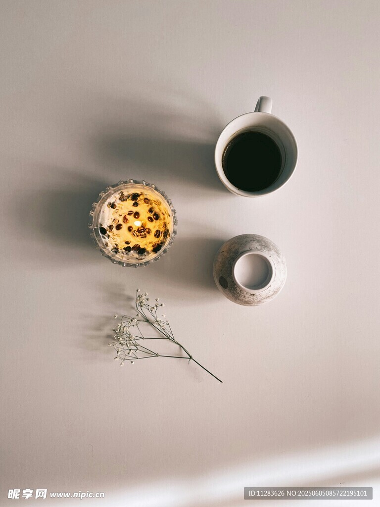 简约早餐静物组合