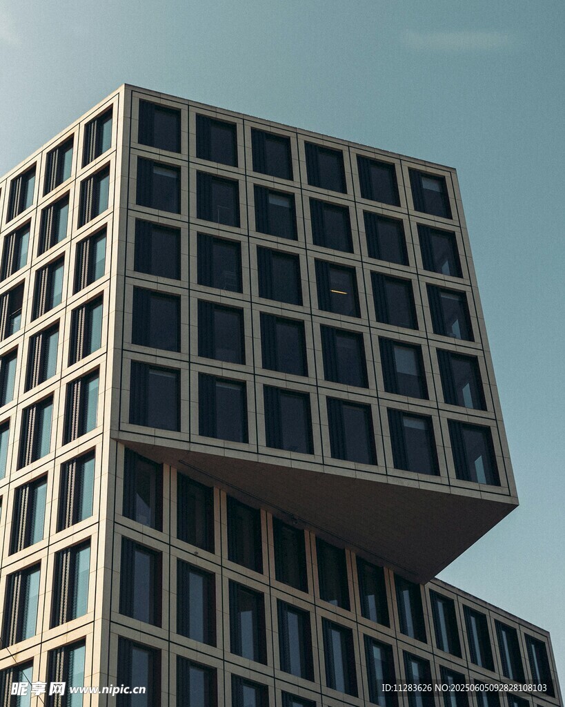 现代风格独特几何造型建筑