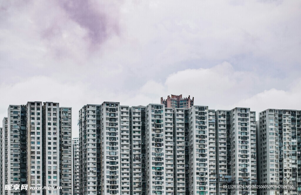 高楼林立的城市天际线