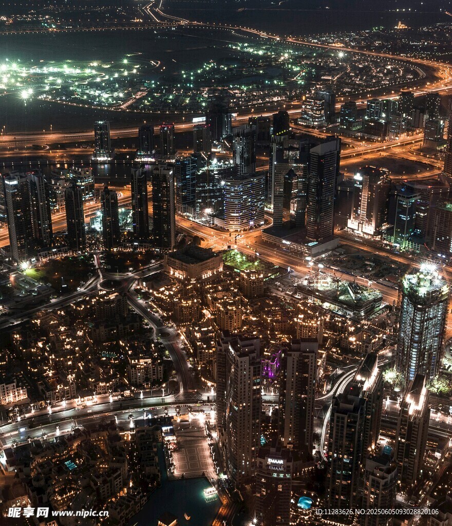 璀璨都市夜景俯瞰图