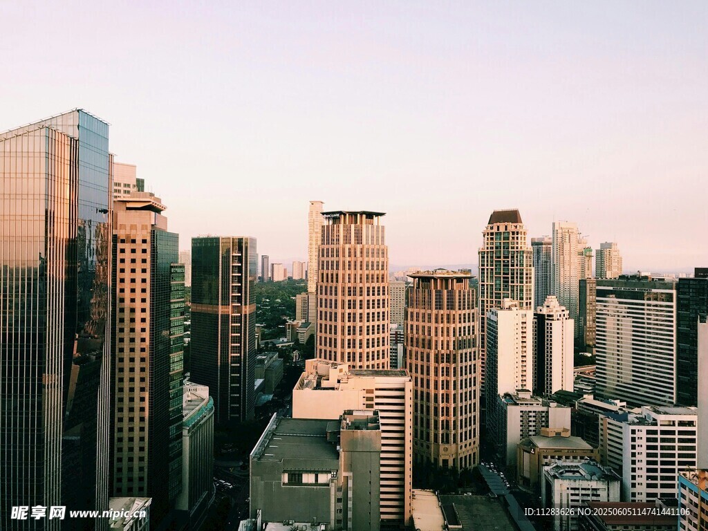 城市高楼天际线景观