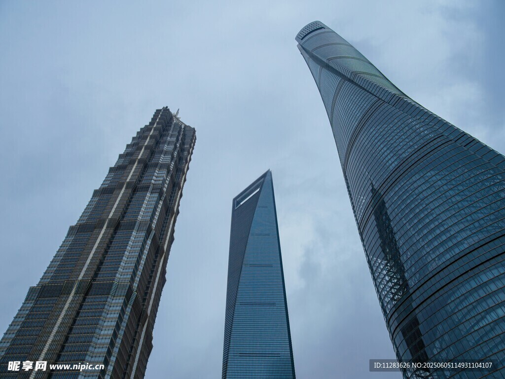 魔都摩天大楼仰视景观