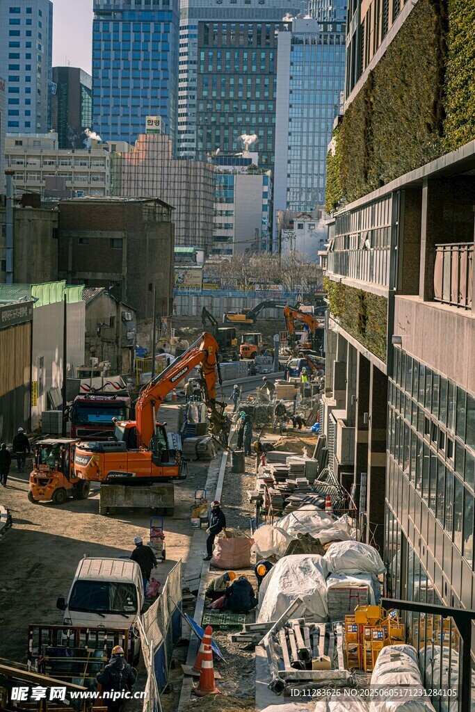 城市街道施工场景