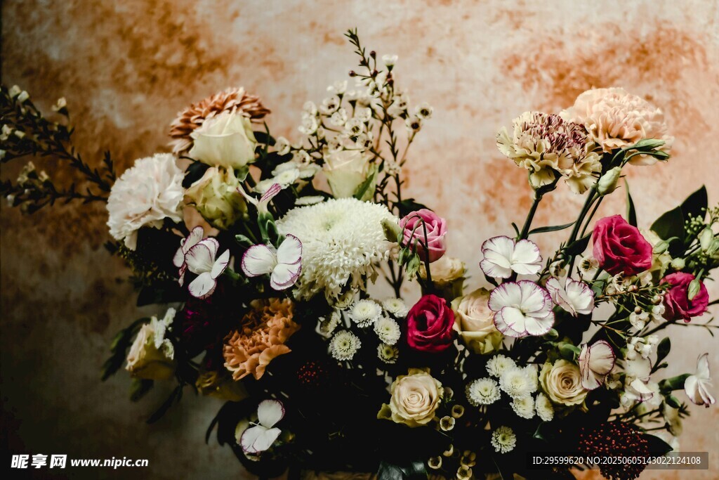 多彩花卉组合装饰摆件