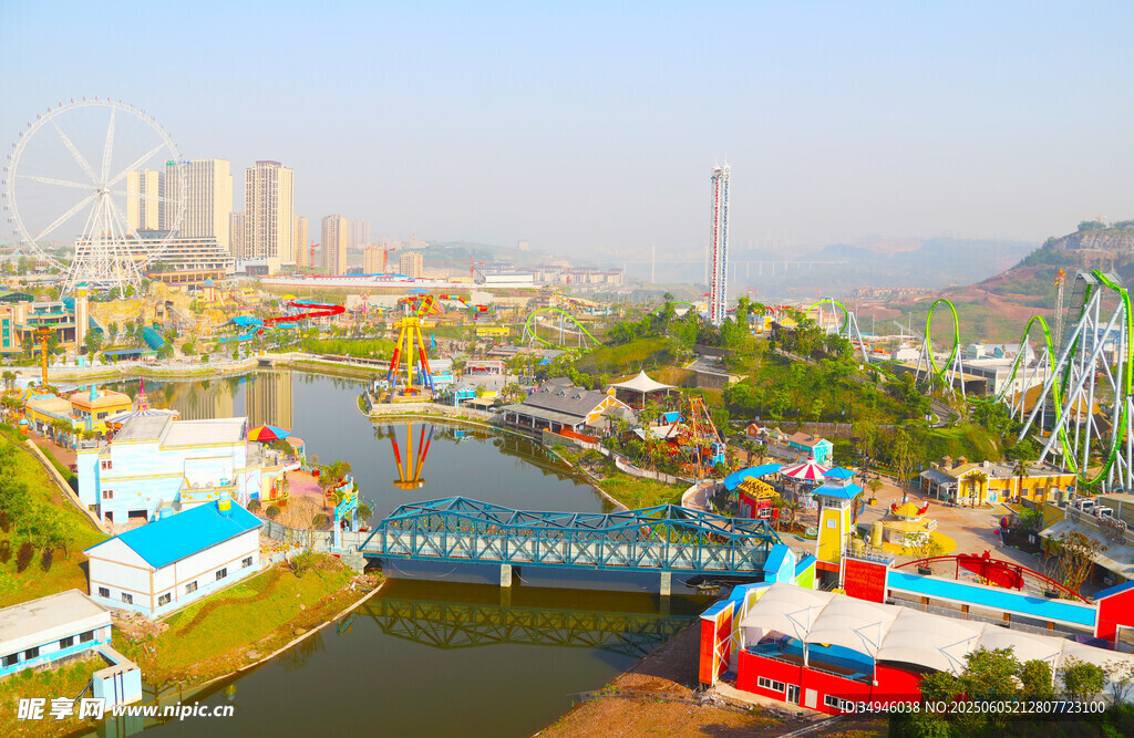 多彩游乐园全景风光