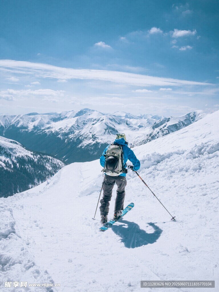 雪山徒步者的坚毅之旅