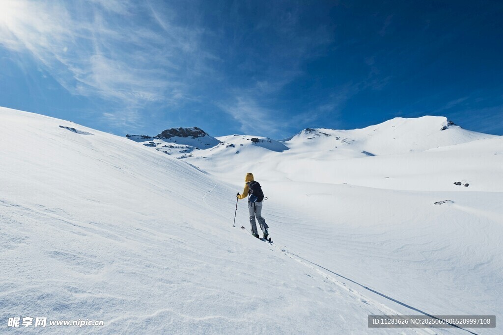 单人雪山徒步之旅