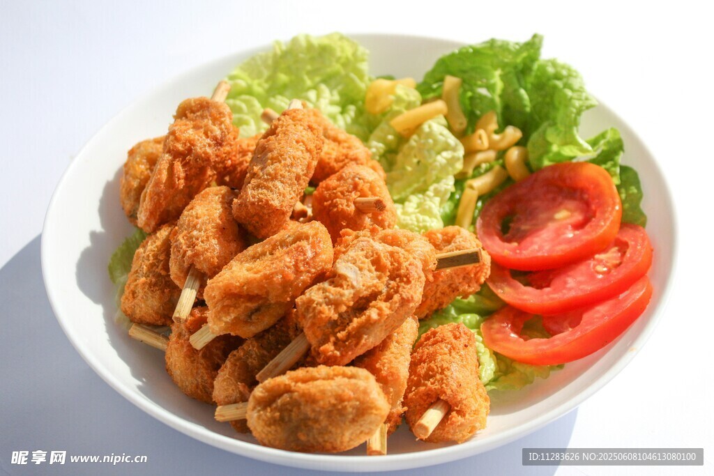 美味鸡肉蔬菜沙拉