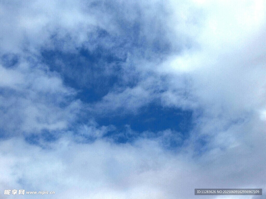 蓝天白云美景