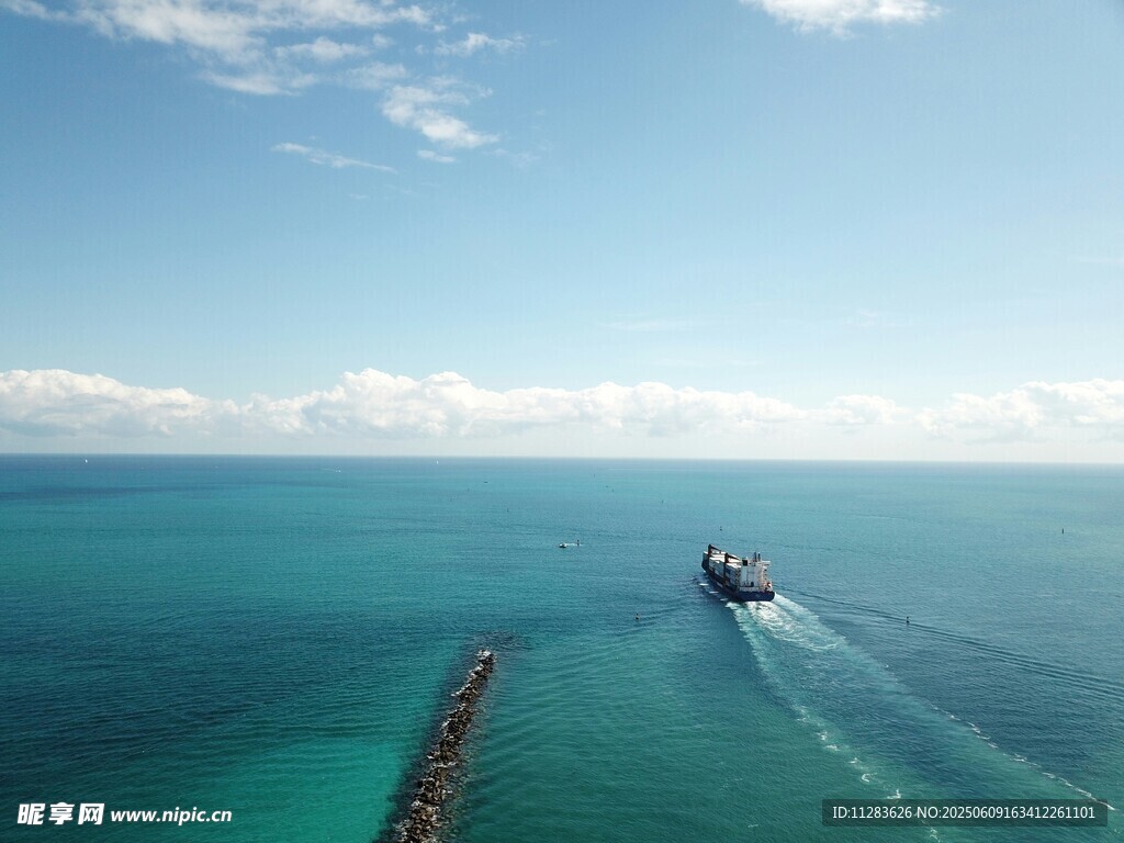 碧海蓝天美景