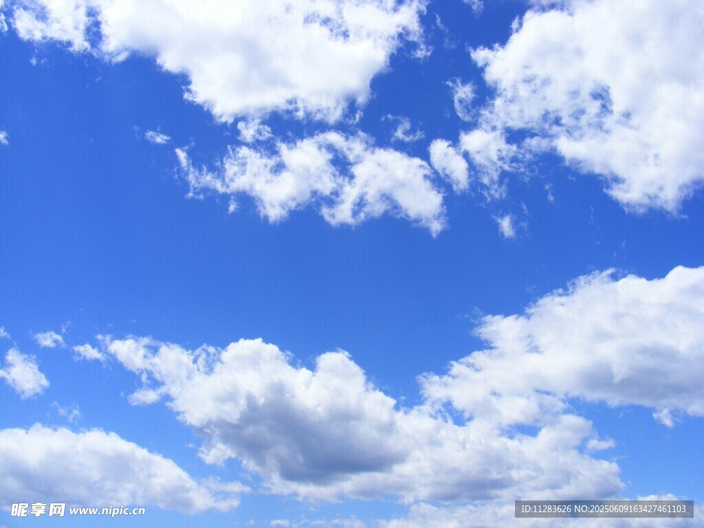 蓝天白云美景