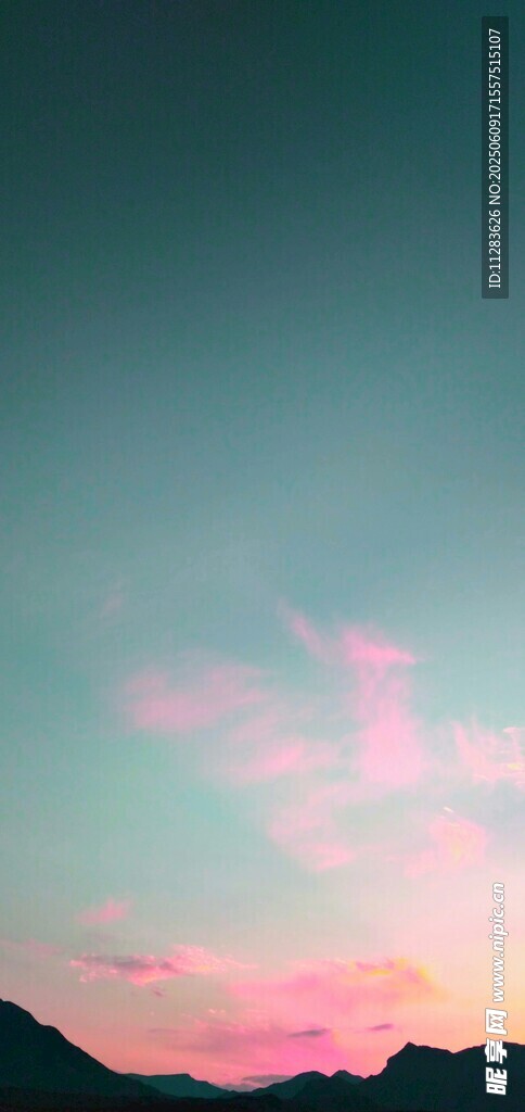 日落时分的梦幻天空景色