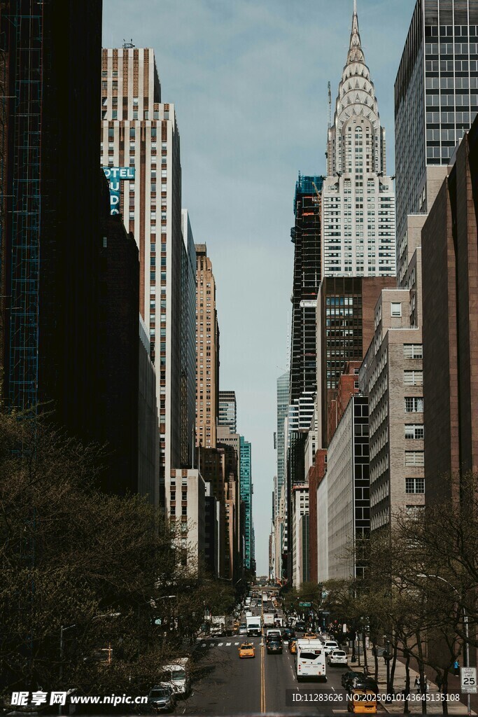 都市繁华街道景象