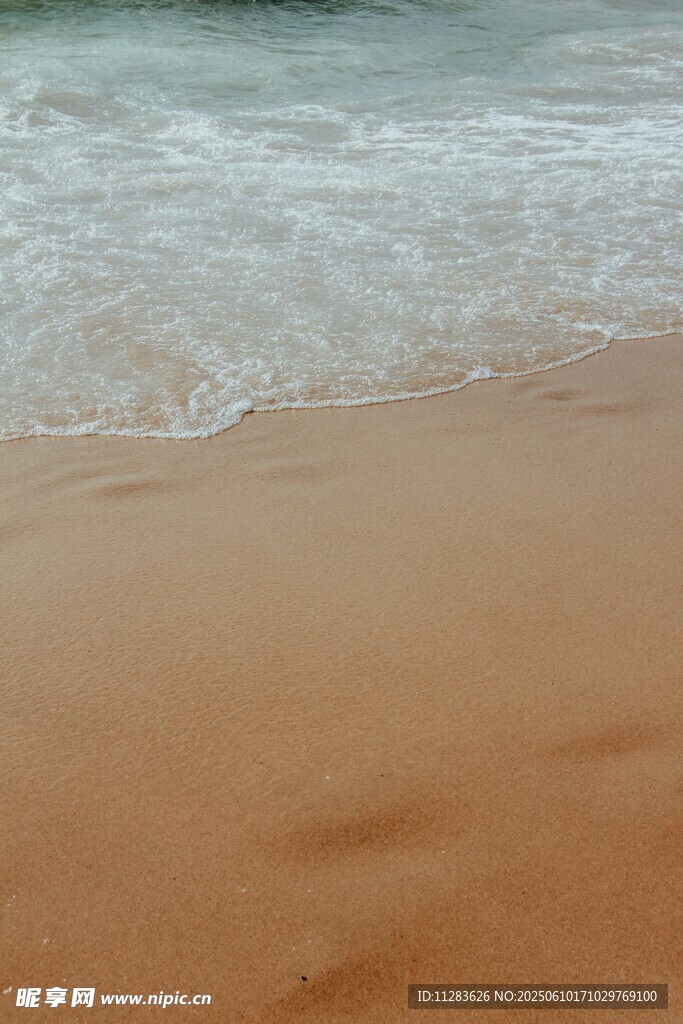 沙滩海浪