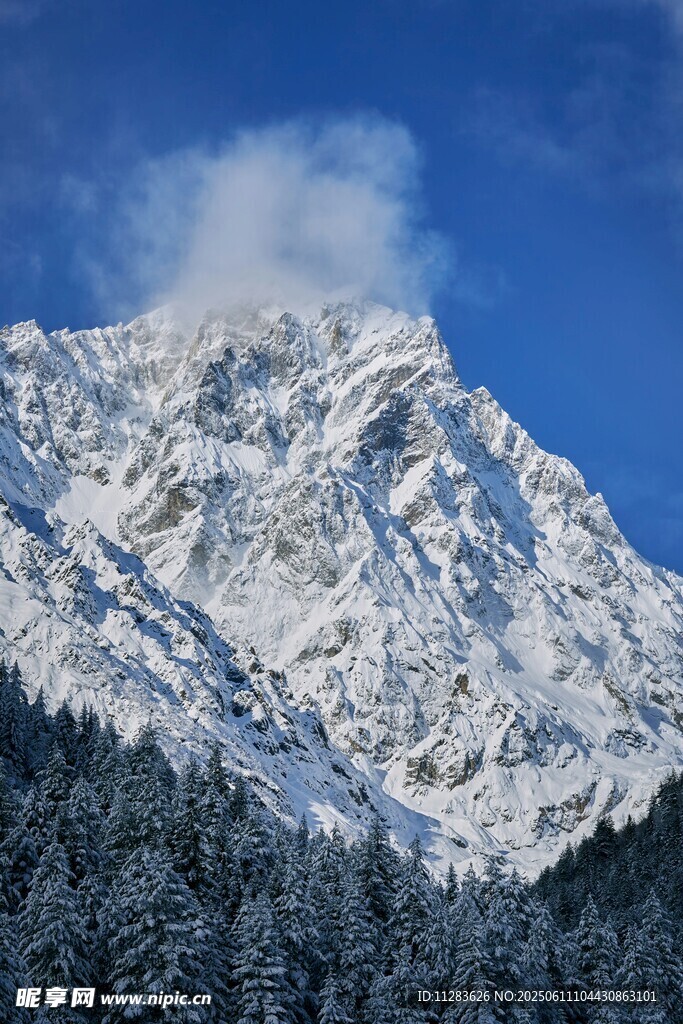 雪山美景