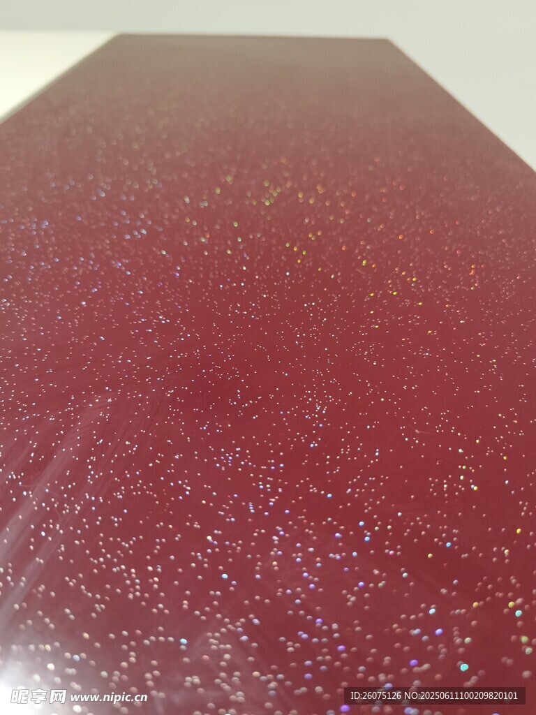 酒红色闪光纹理表面