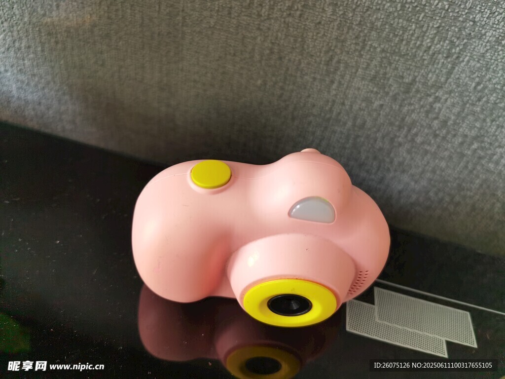 粉色可爱按摩器摆件