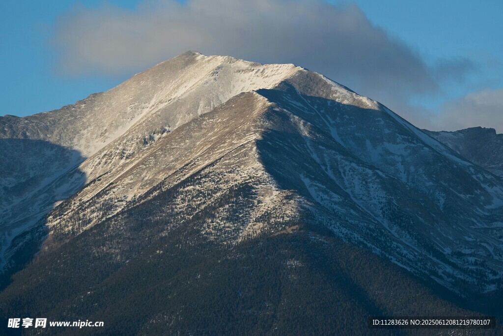 雪山壮丽风光