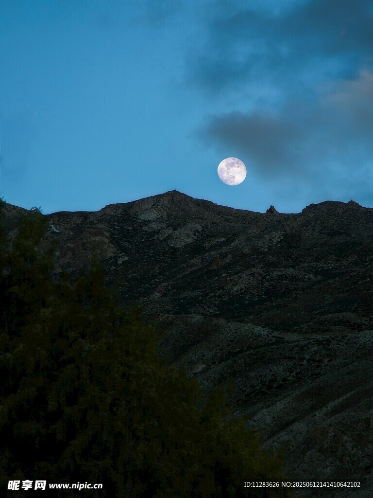 山间明月夜