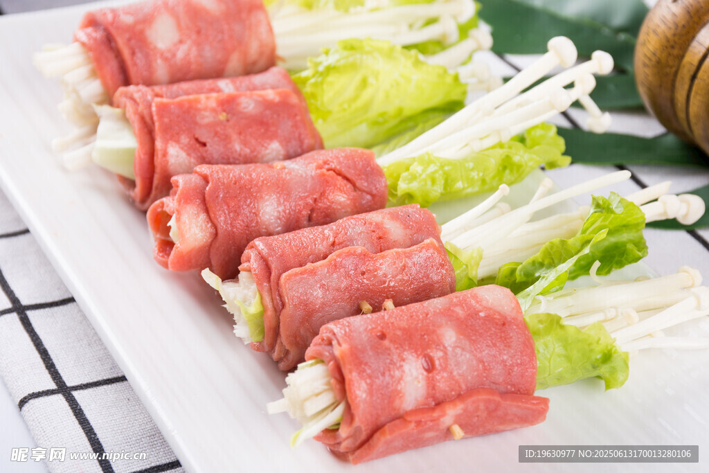 生菜卷牛肉片美食展示