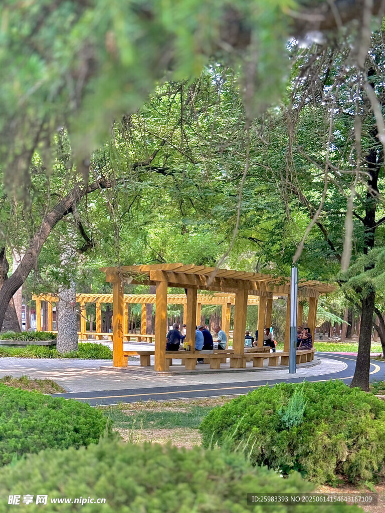公园凉亭