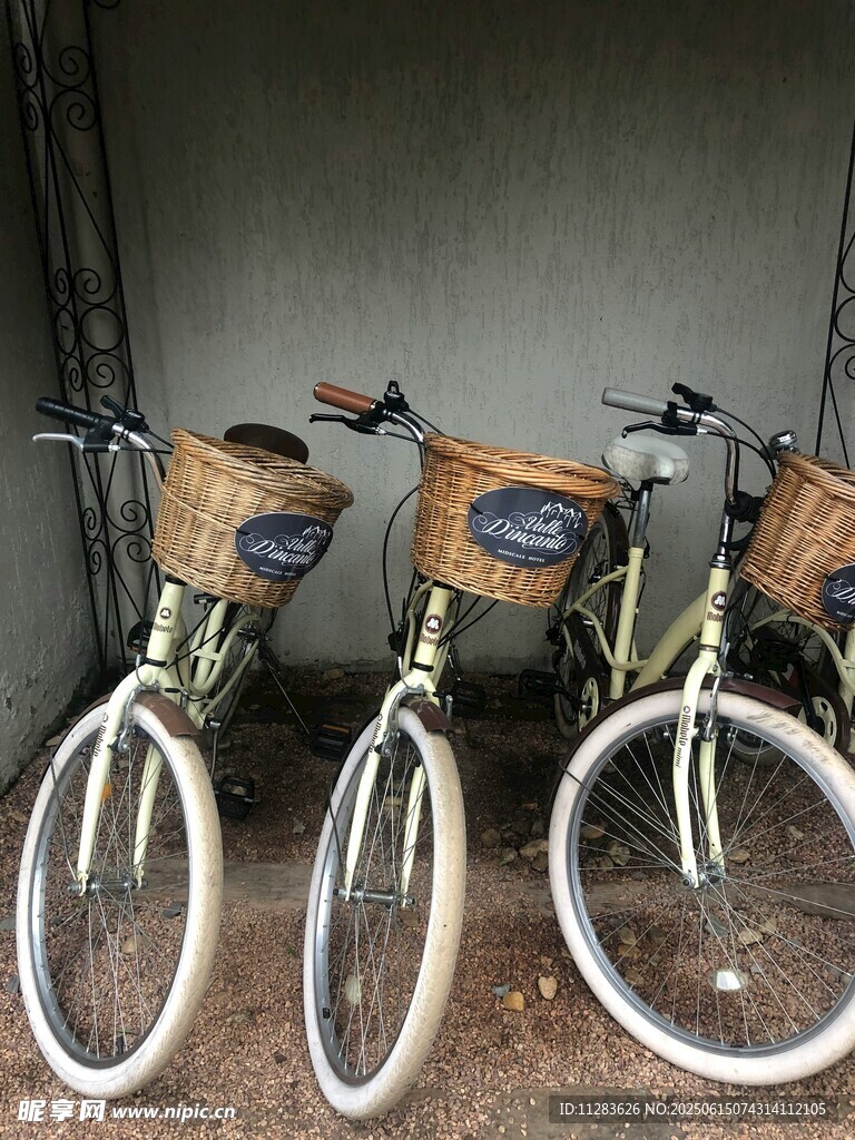 复古双车配精致藤编篮