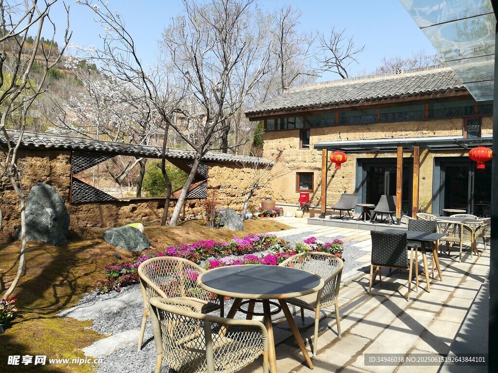 庭院休闲桌椅布置场景