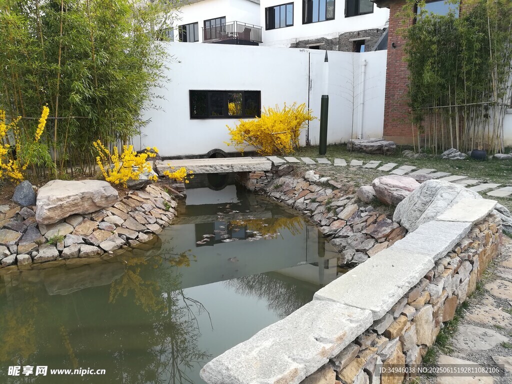 庭院中式水景景观一隅