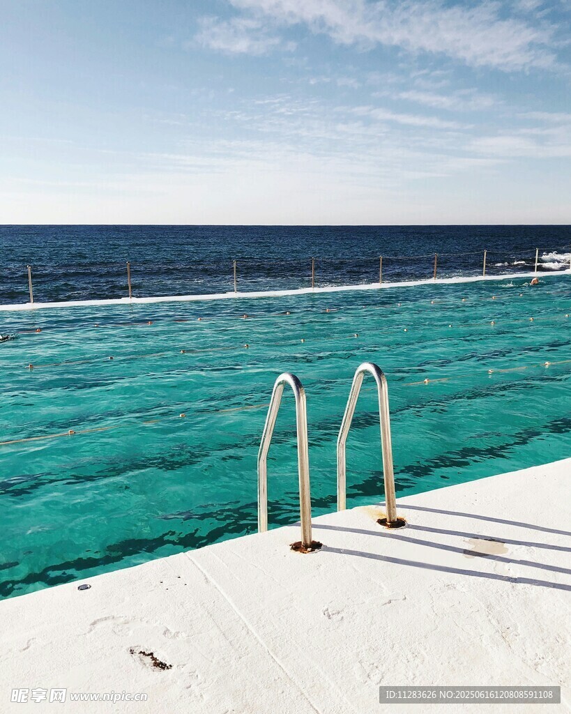 海边泳池