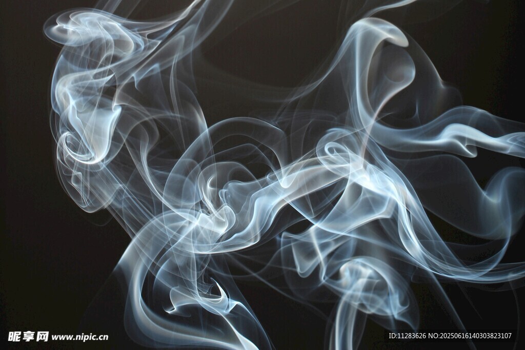 飘逸灵动的白色烟雾形态