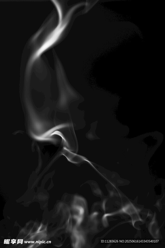 黑色背景中的缥缈烟雾
