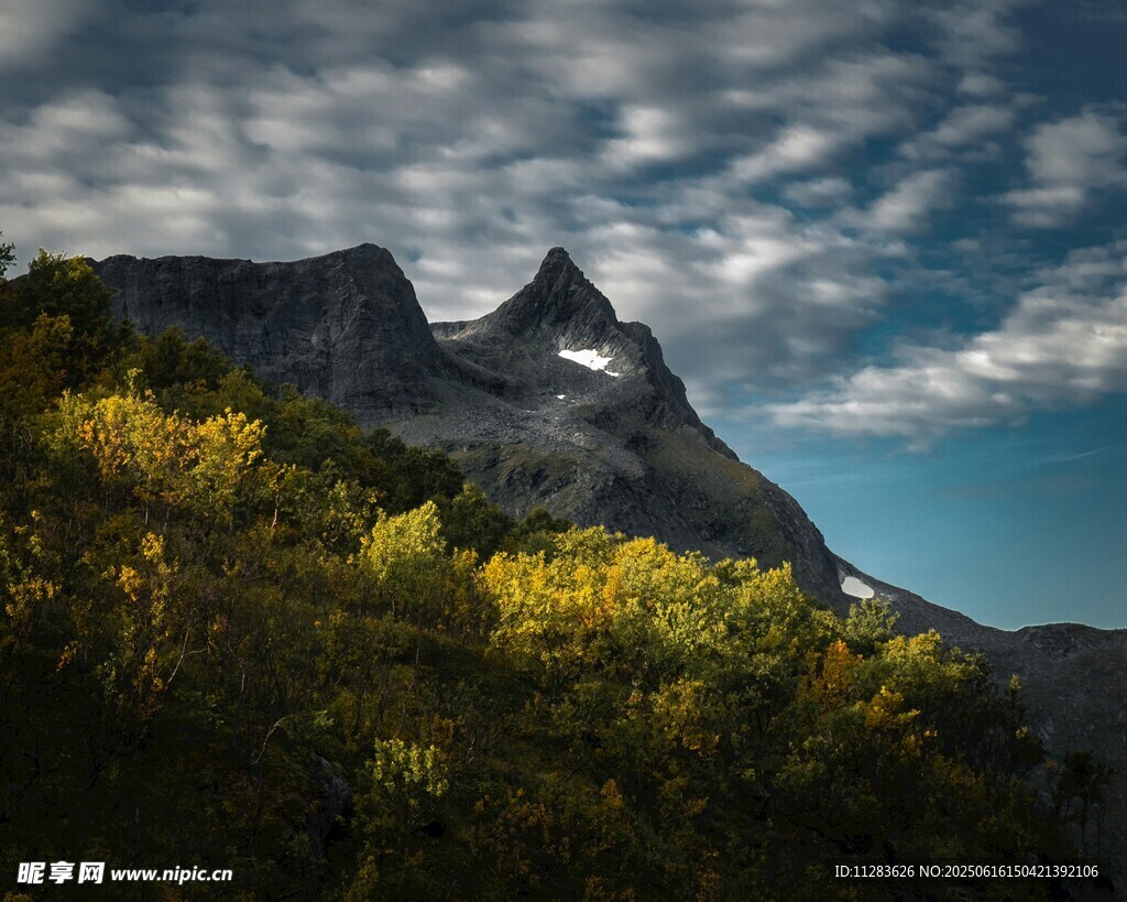山间美景