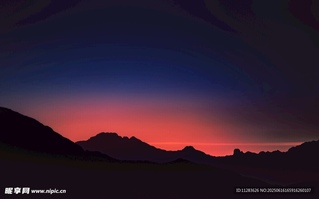 壮丽山间日落美景