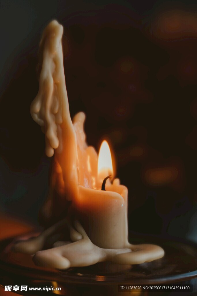 燃烧的蜡烛