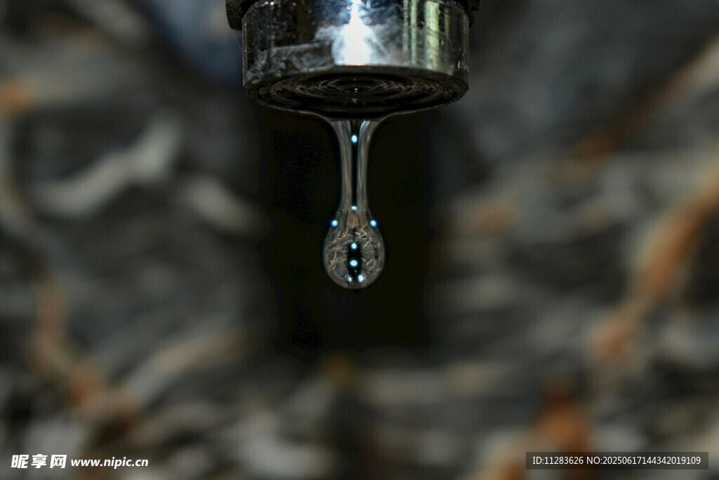 滴水水龙头