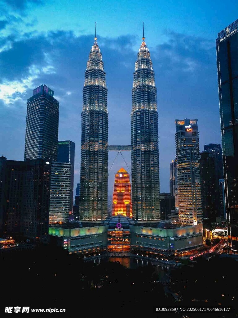 吉隆坡双子塔城市夜景
