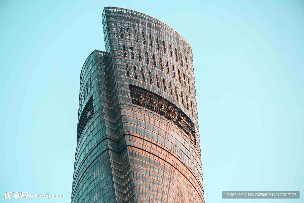 现代摩天大楼外观特写