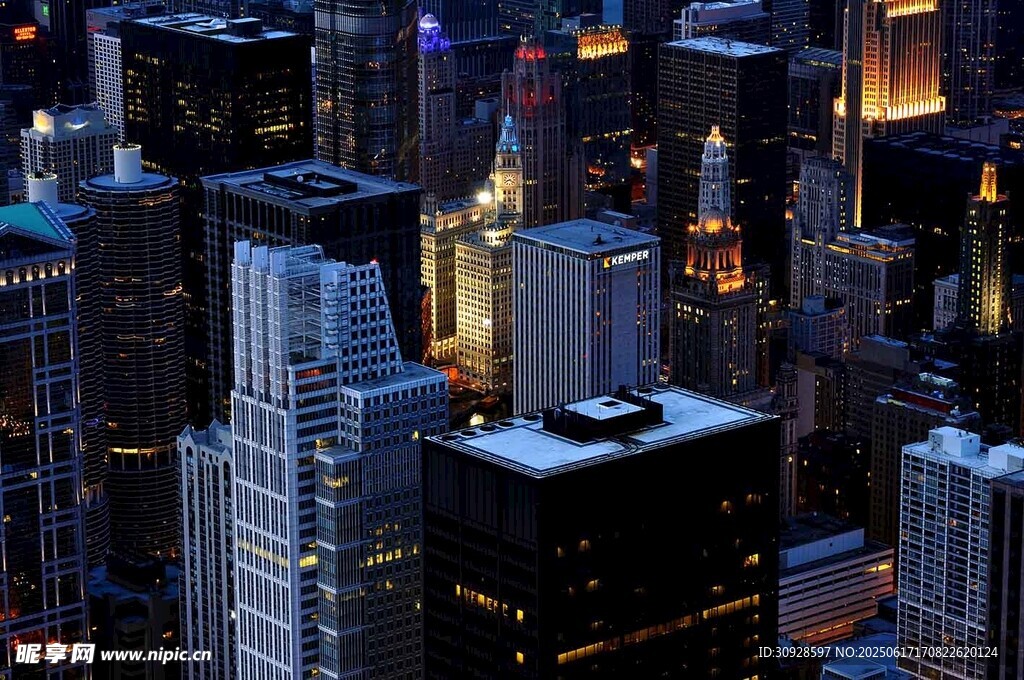 繁华都市夜景俯瞰