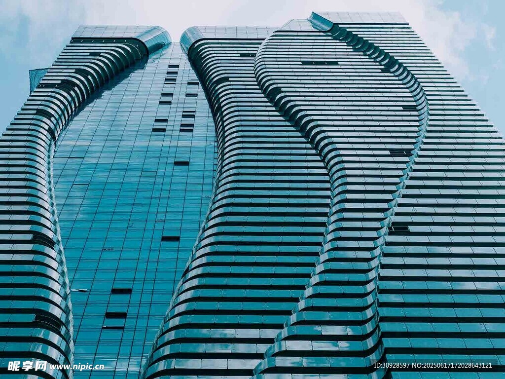 现代独特造型的摩天大楼