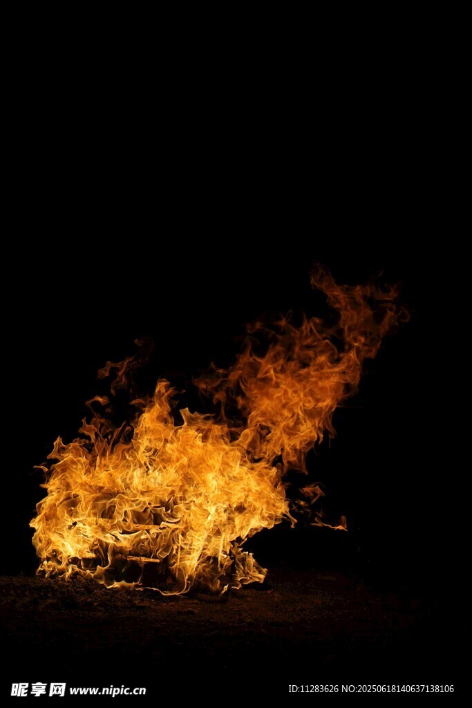 熊熊燃烧的火焰