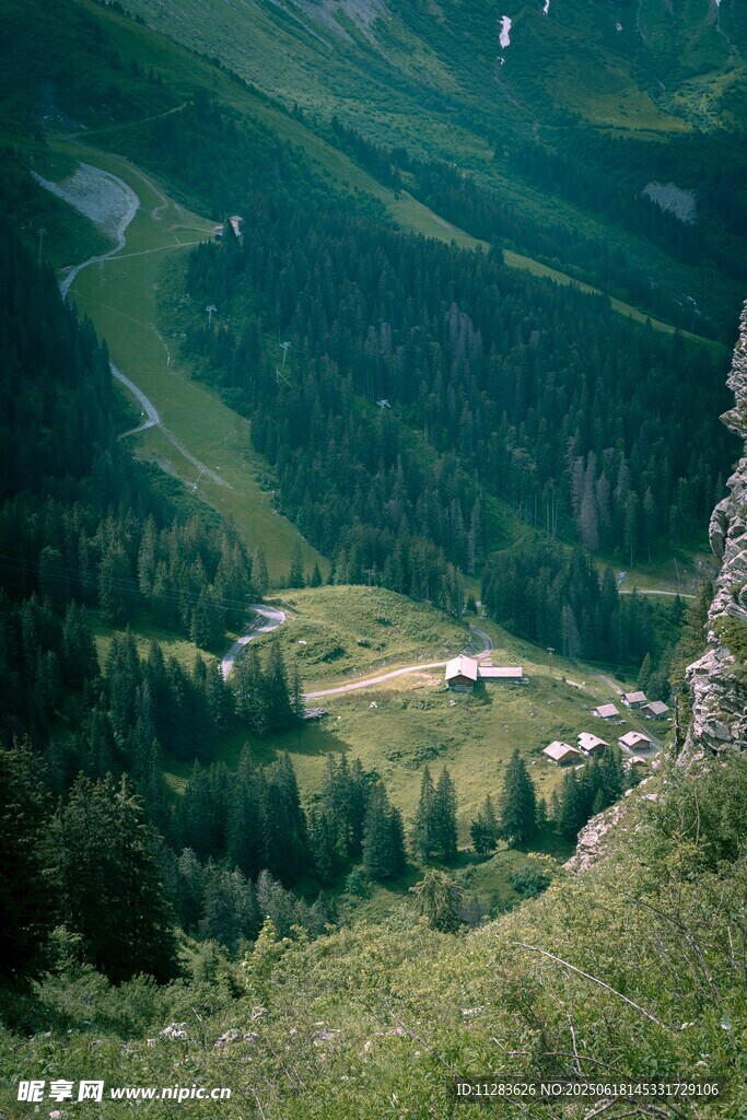 山间村落美景