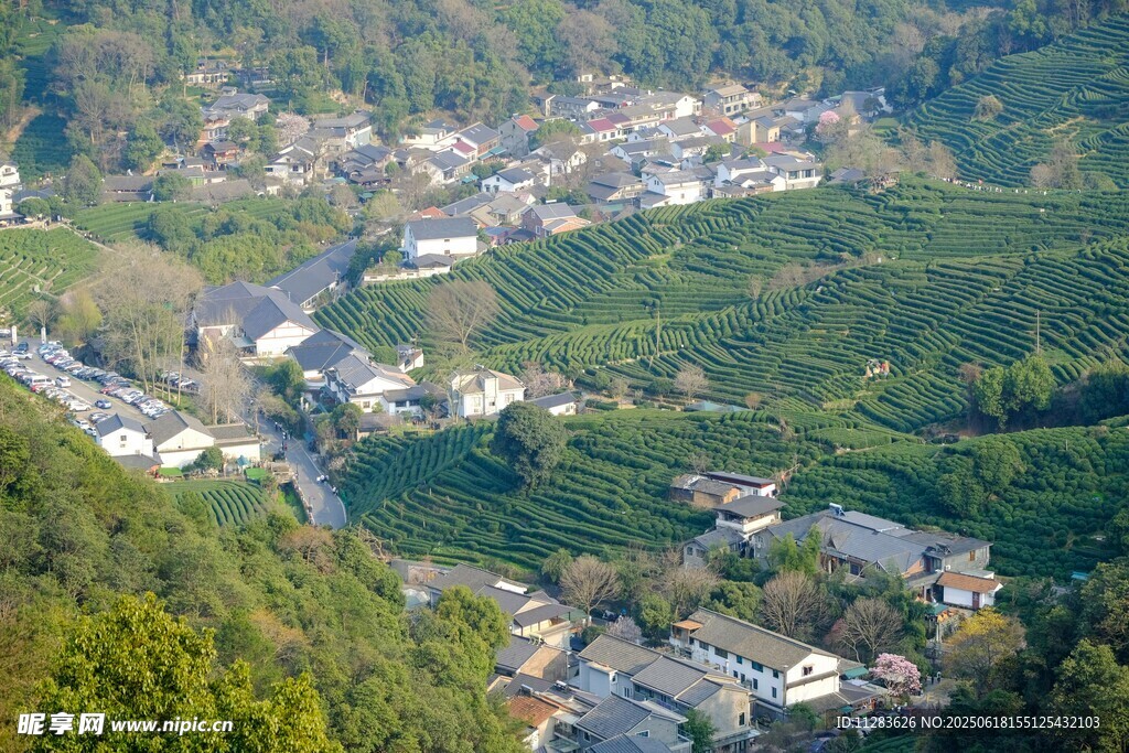 山间村落美景