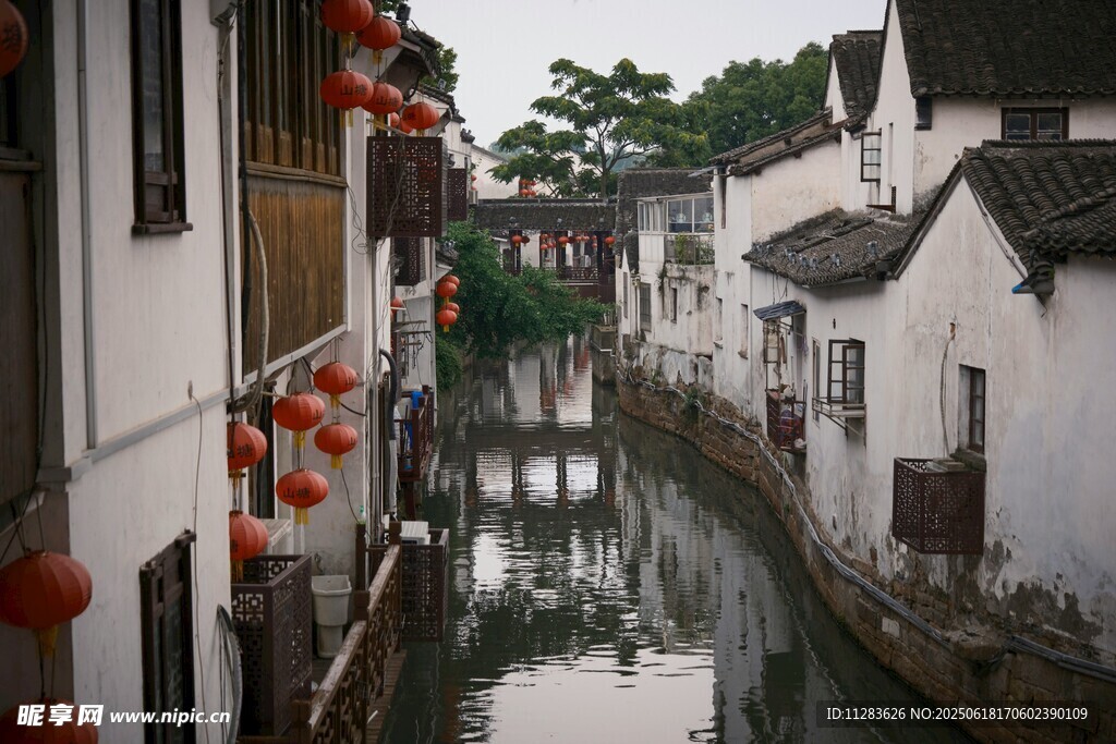 江南水乡小巷景致