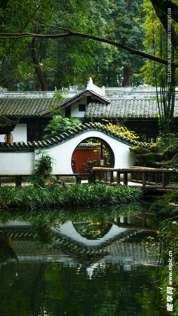 中式园林湖畔雅致景致