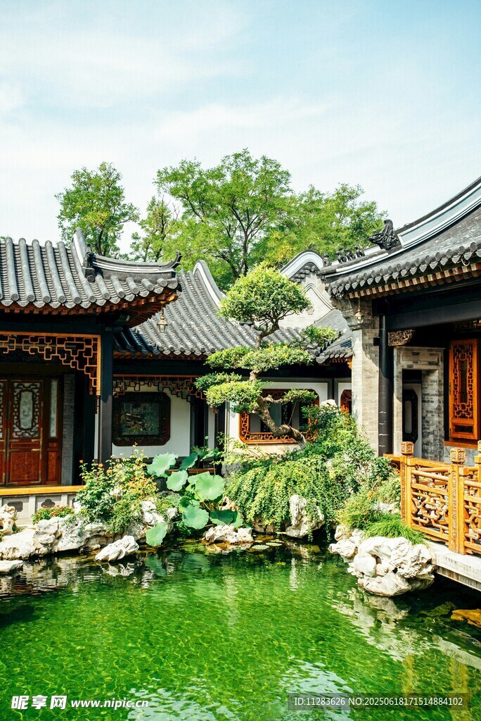 中式庭院池塘景观