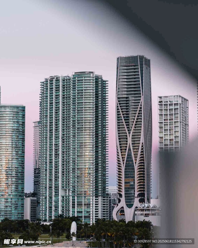 现代都市摩天大楼景观