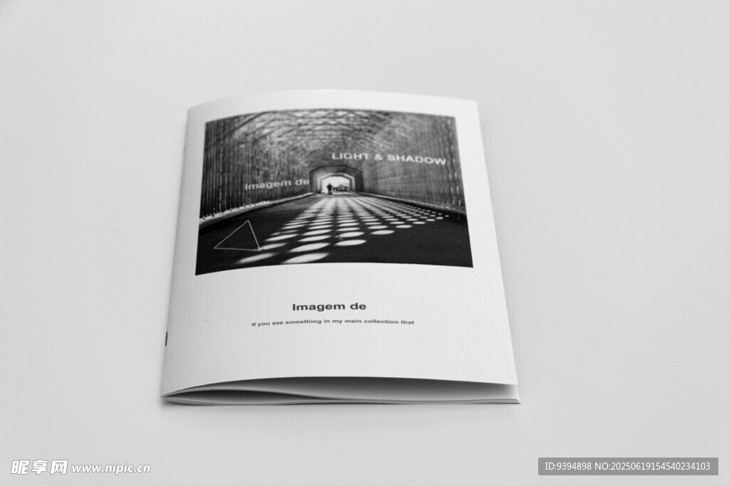 画册封面设计样机素材样机