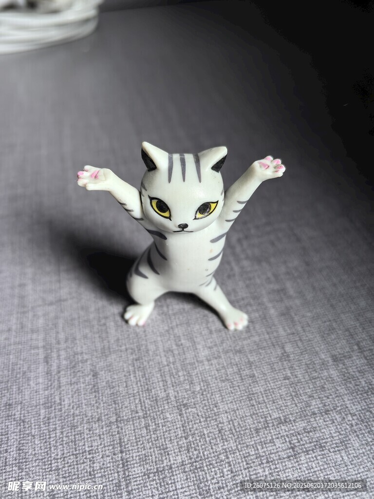 可爱猫咪玩偶