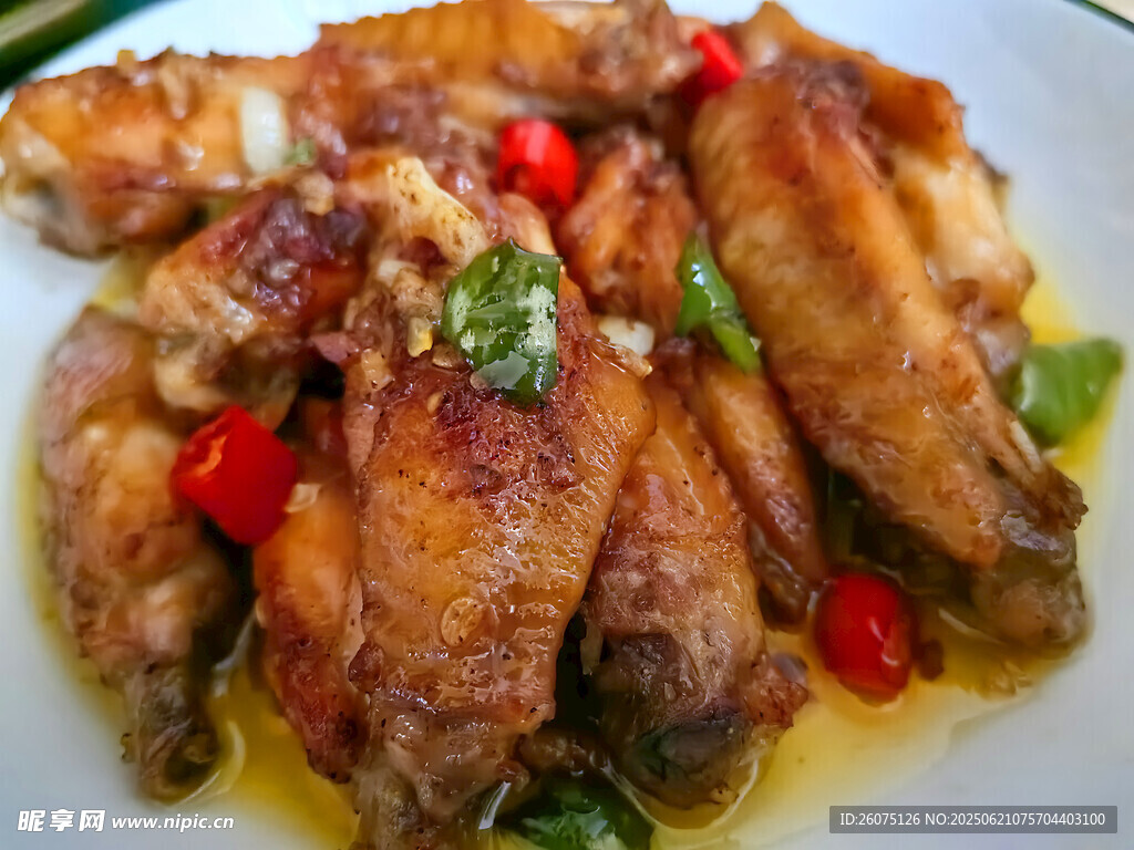 香辣美味红烧鸡翅